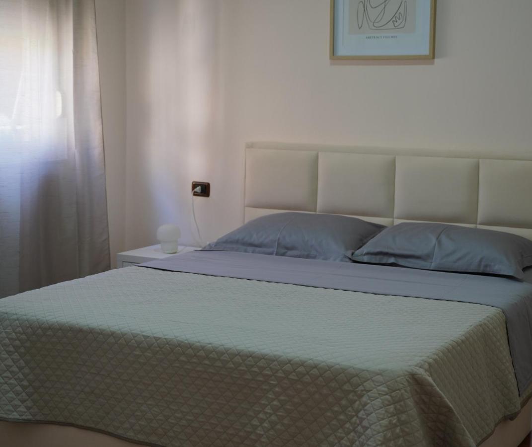 Stylish Apartment Near Tirana Center Exterior foto